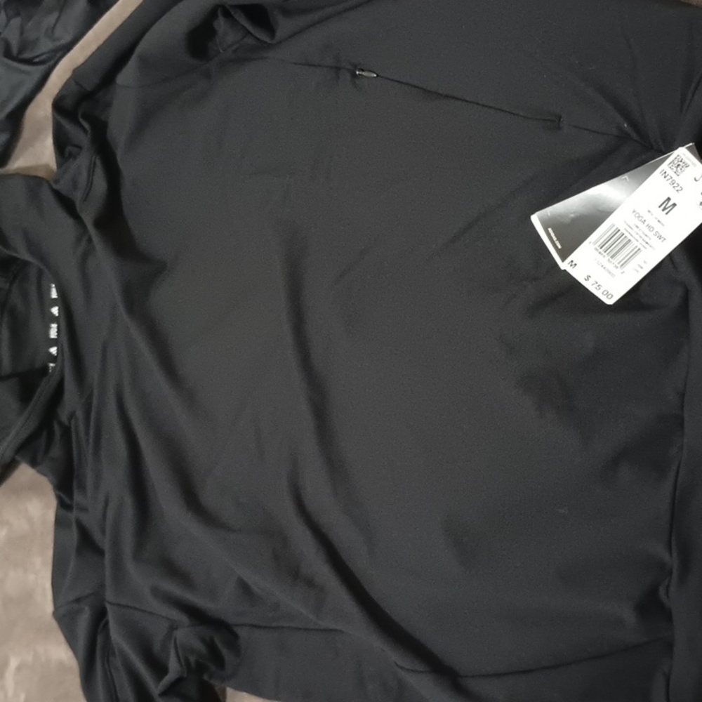 Adidas training swea tshirts unisex